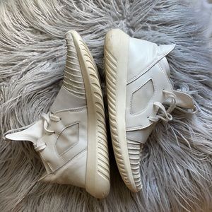 Adidas sneaker